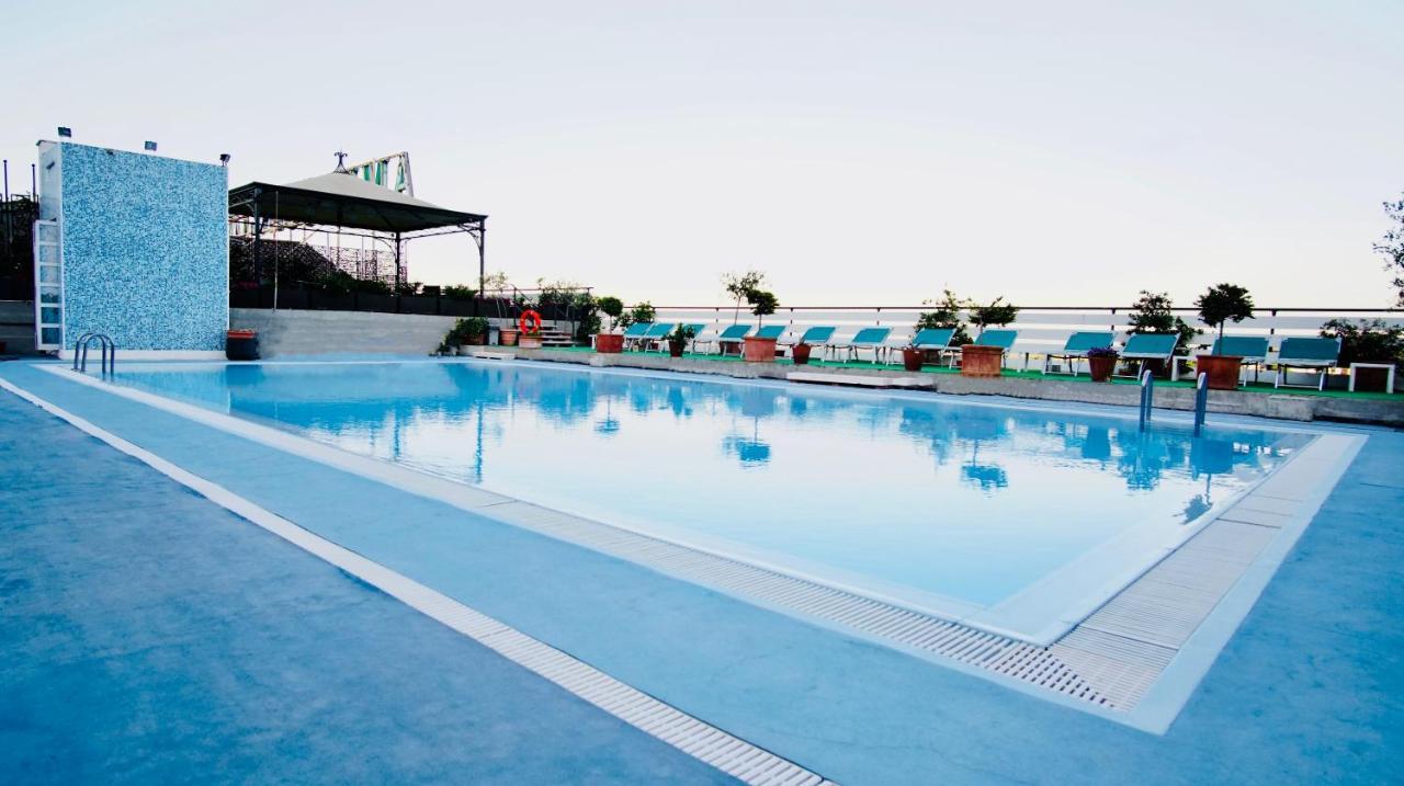 Grand Hotel Ambasciatori Wellness & Spa Chianciano Terme Exterior photo