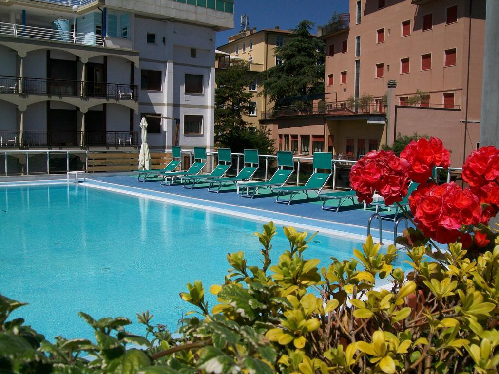 Grand Hotel Ambasciatori Wellness & Spa Chianciano Terme Exterior photo